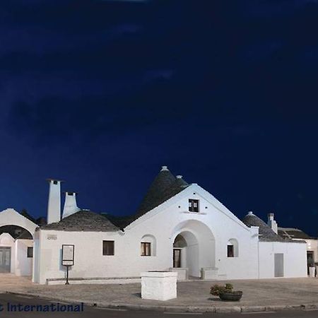 Corte Trullo Sovrano B&B 阿尔贝罗贝洛 外观 照片